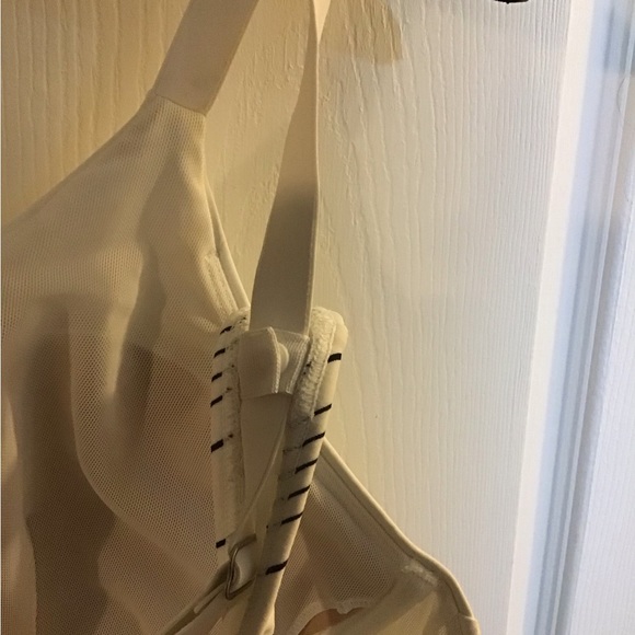 Athleta White Black Chevron Striped Built in Bra Bathing Suit 38B/C Medium - Picture 4 of 5